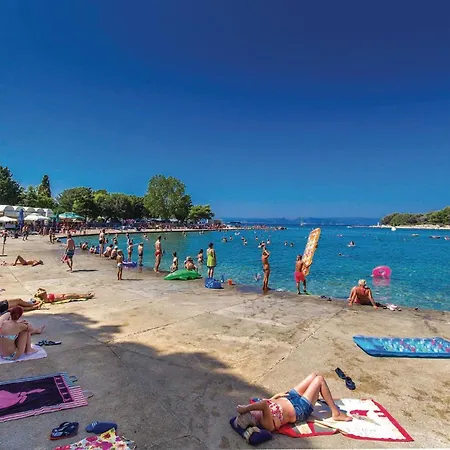 Feriehus 3 Bedroom Awesome In Kornić