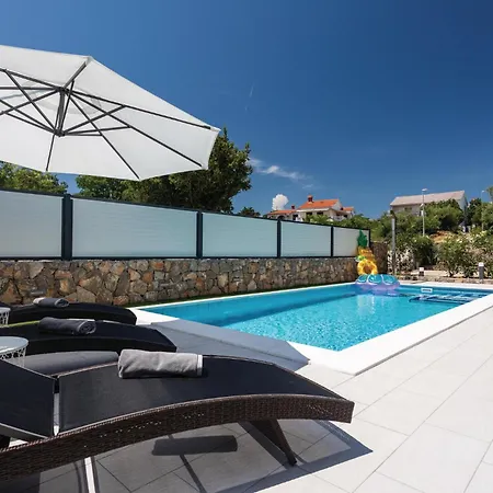 3 Bedroom Awesome In