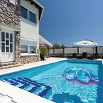 Luxurious In * Kornić