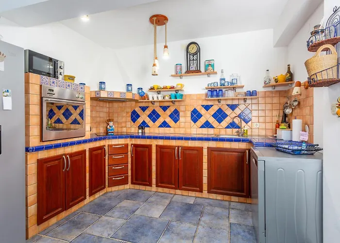 3 Bedroom Awesome In Semesterbostad *