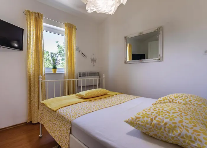 Semesterbostad 3 Bedroom Awesome In *