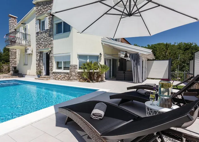 3 Bedroom Awesome In Kornić