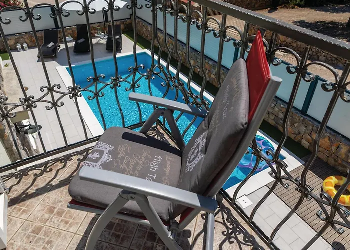 Semesterbostad 3 Bedroom Awesome In Kornić