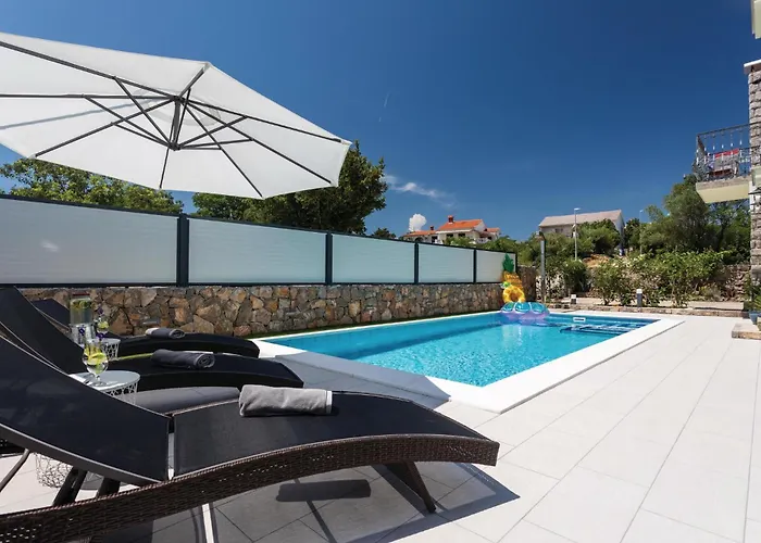 3 Bedroom Awesome In